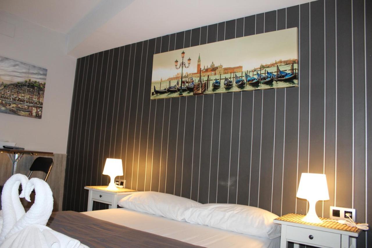Bcn Condal Hostal 바르셀로나 외부 사진