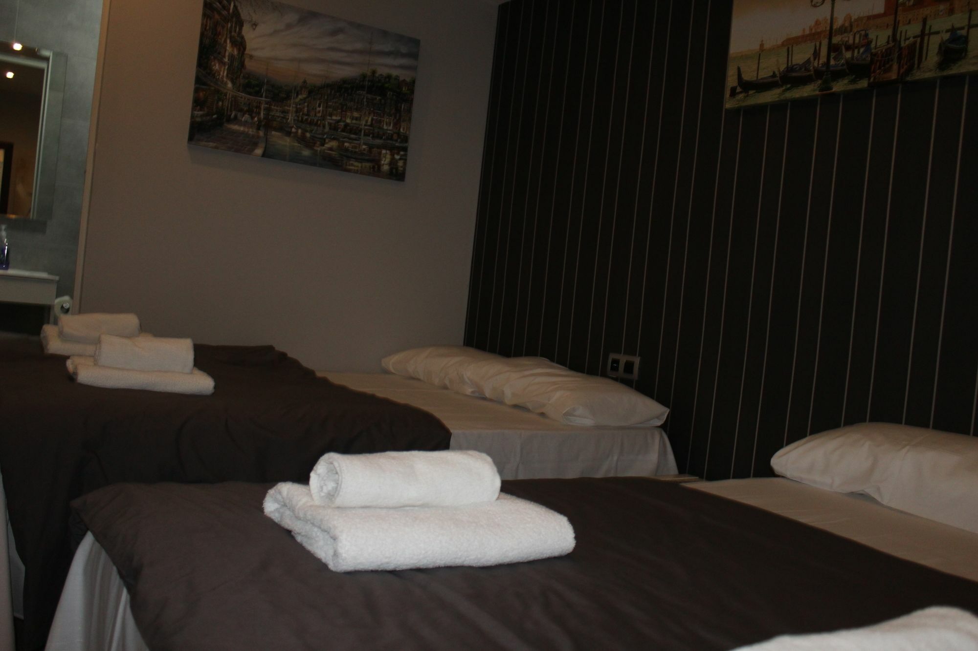 Bcn Condal Hostal 바르셀로나 외부 사진